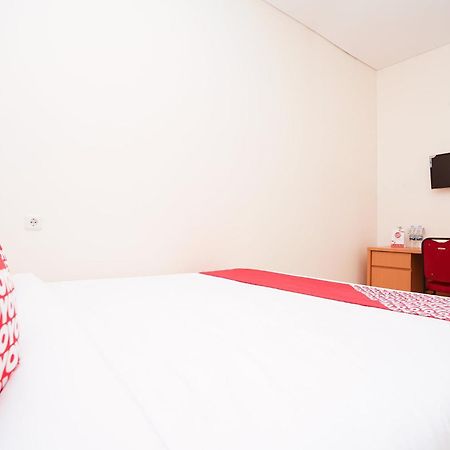 Oyo 782 Menjangan Residence At Citraland 1 Сурабая Екстериор снимка