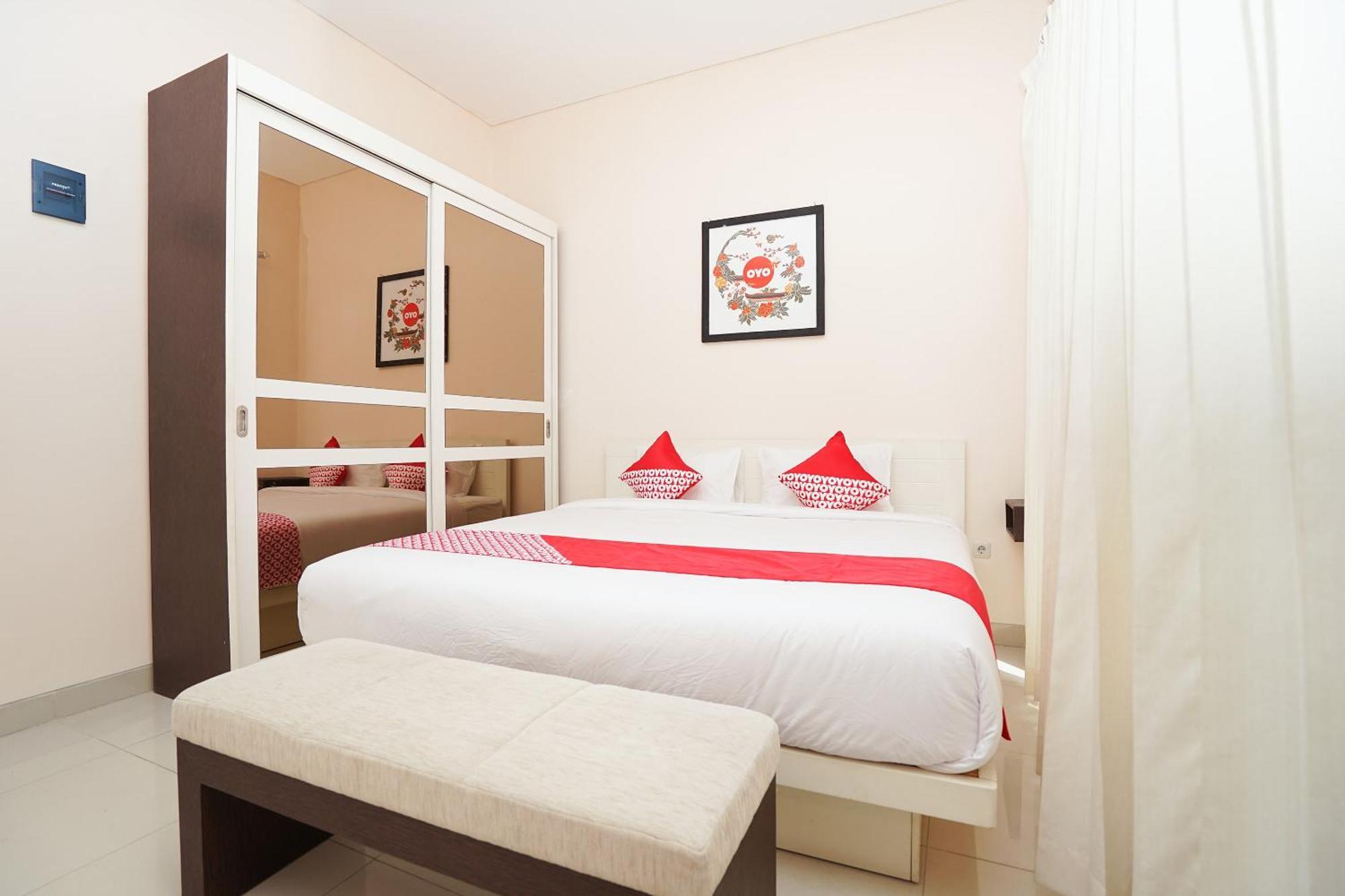 Oyo 782 Menjangan Residence At Citraland 1 Сурабая Екстериор снимка