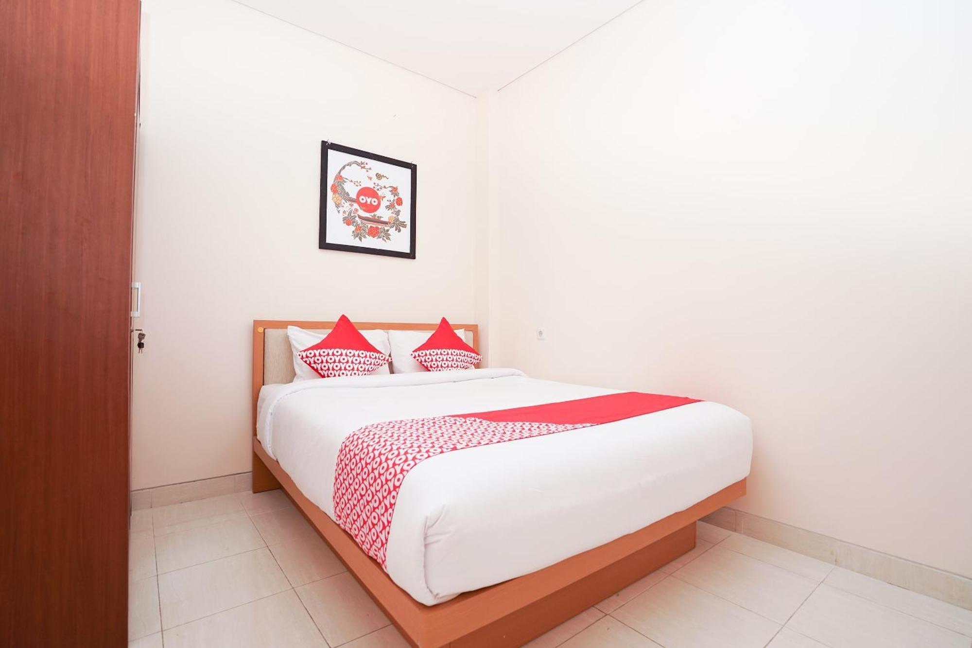 Oyo 782 Menjangan Residence At Citraland 1 Сурабая Екстериор снимка