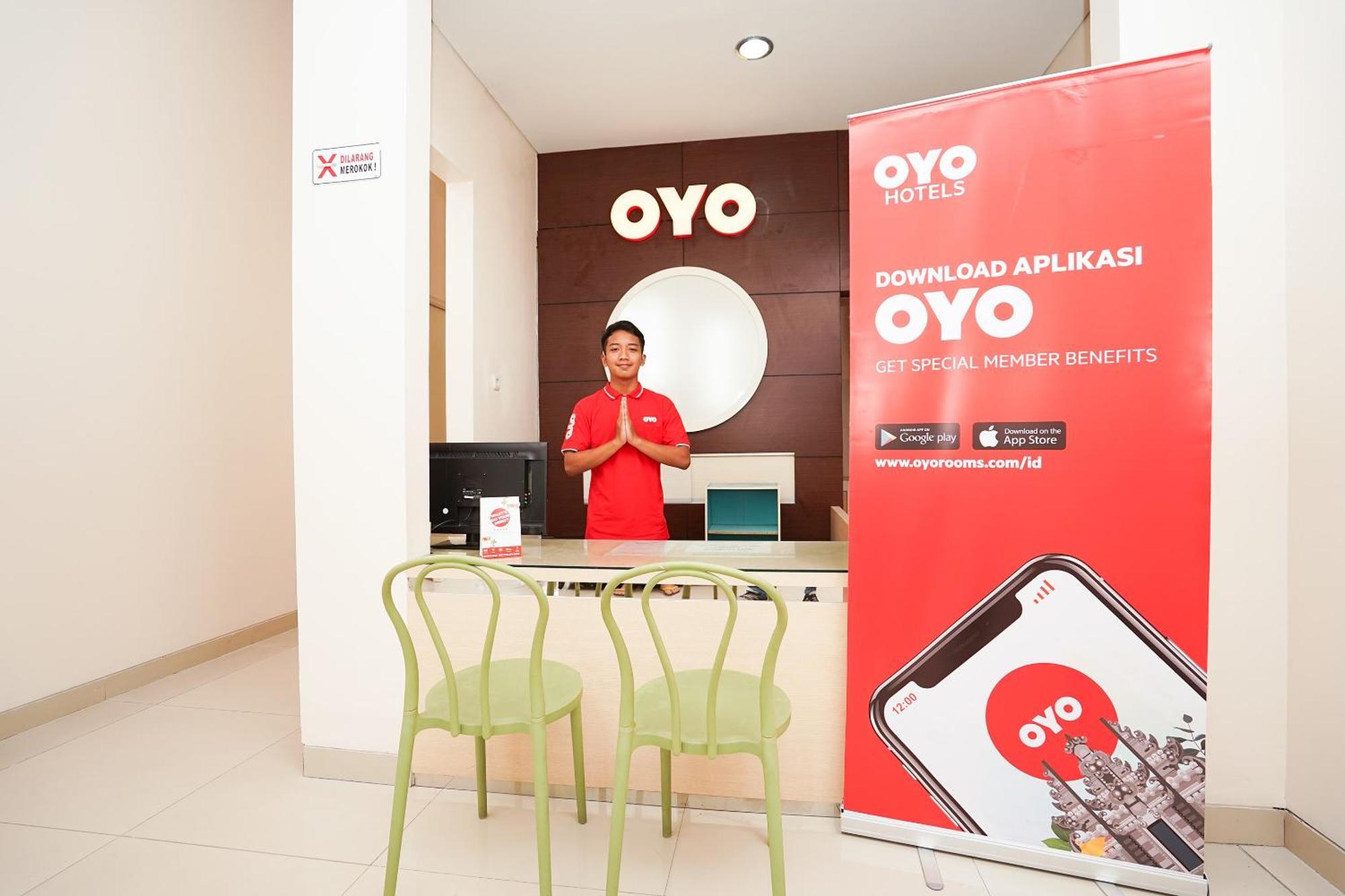 Oyo 782 Menjangan Residence At Citraland 1 Сурабая Екстериор снимка